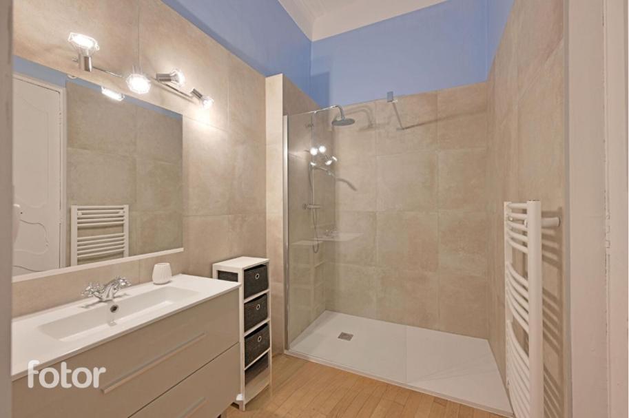 Superbe Appartement 95M2 Proche Arenes- Parking Offert 님 외부 사진